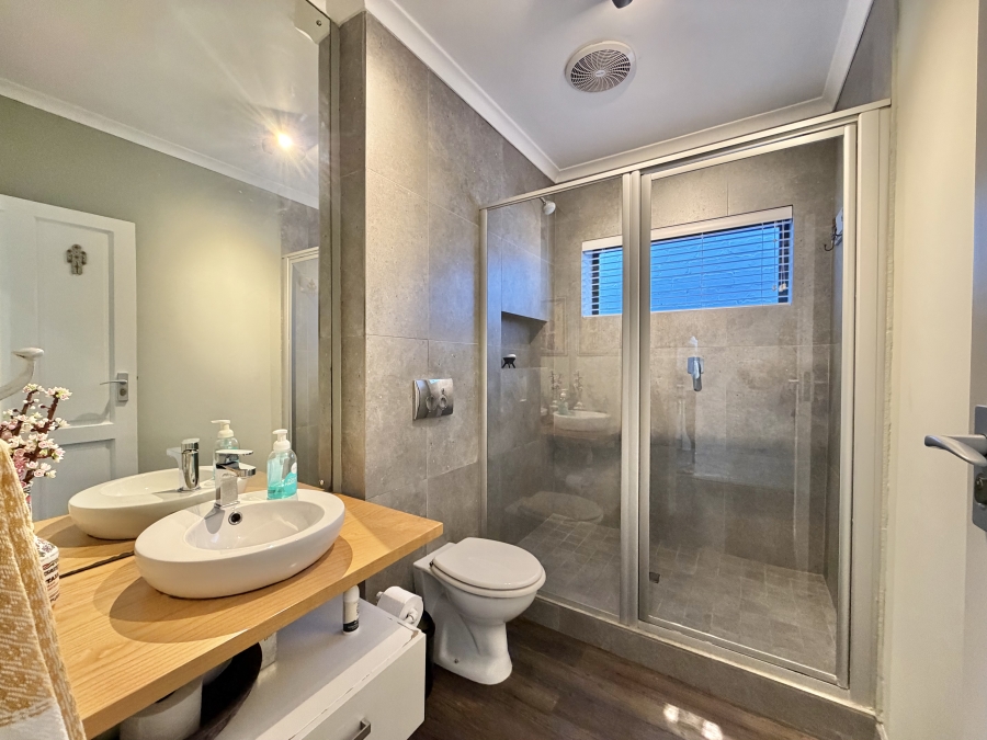 3 Bedroom Property for Sale in Crossways Farm Village Eastern Cape